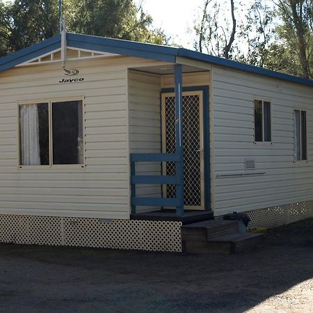 Cowra Holiday Park Екстериор снимка