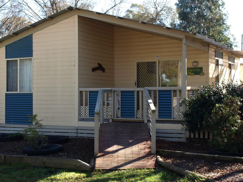 Cowra Holiday Park Екстериор снимка