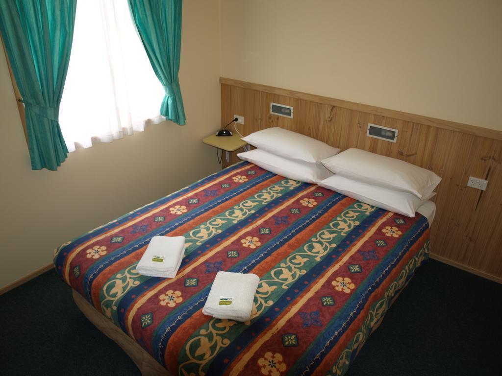 Cowra Holiday Park Стая снимка